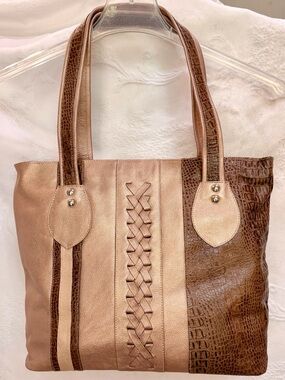 NWOT Women's Metallic Bronze Leather Tote Bag with Woven Detail H0011